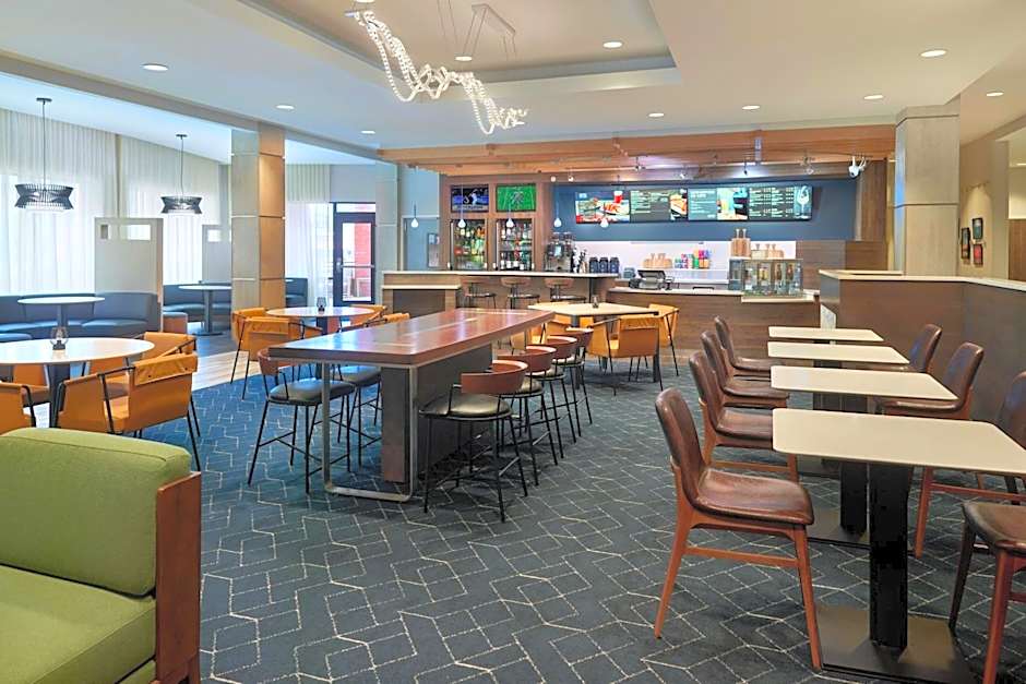 Courtyard by Marriott Carrollton