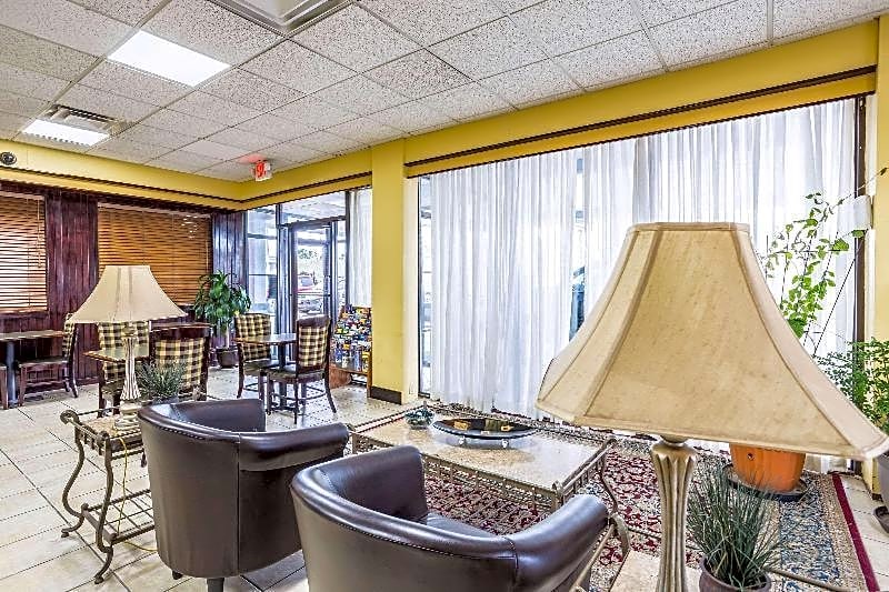 Econo Lodge