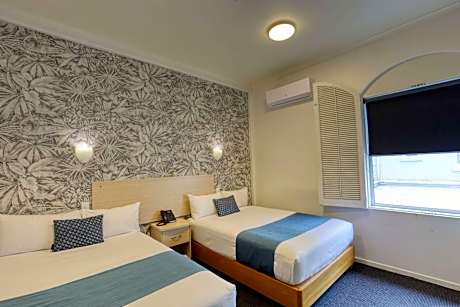 Standard Twin Room with Two Double Beds