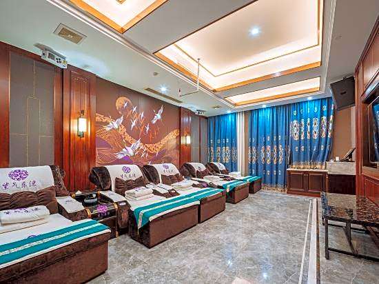 Yisu Hotel (Ninghai International Convention and Exhibition Center)