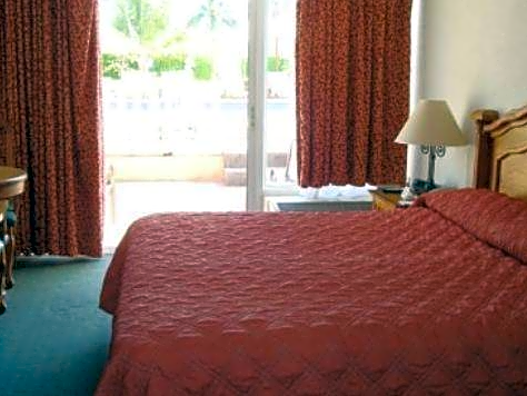 Miami Gardens Inn & Suites