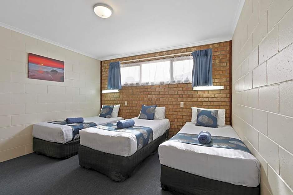 Cunningham Shore Motel