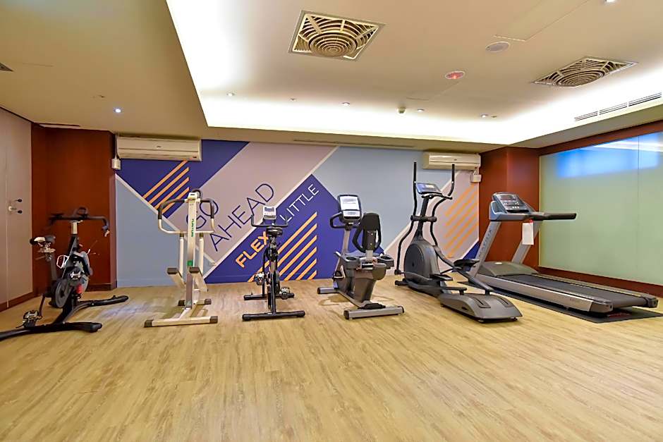 Holiday Inn Express Taipei Train Station