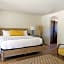 Hotel Ynez