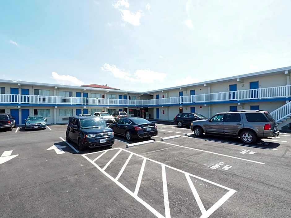 Seashire Inn & Suites