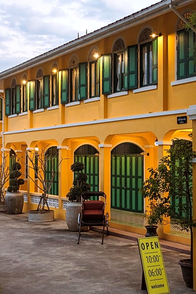 Bhirom at Baan Thongjaya