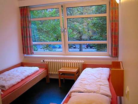 Twin Room with Bathroom