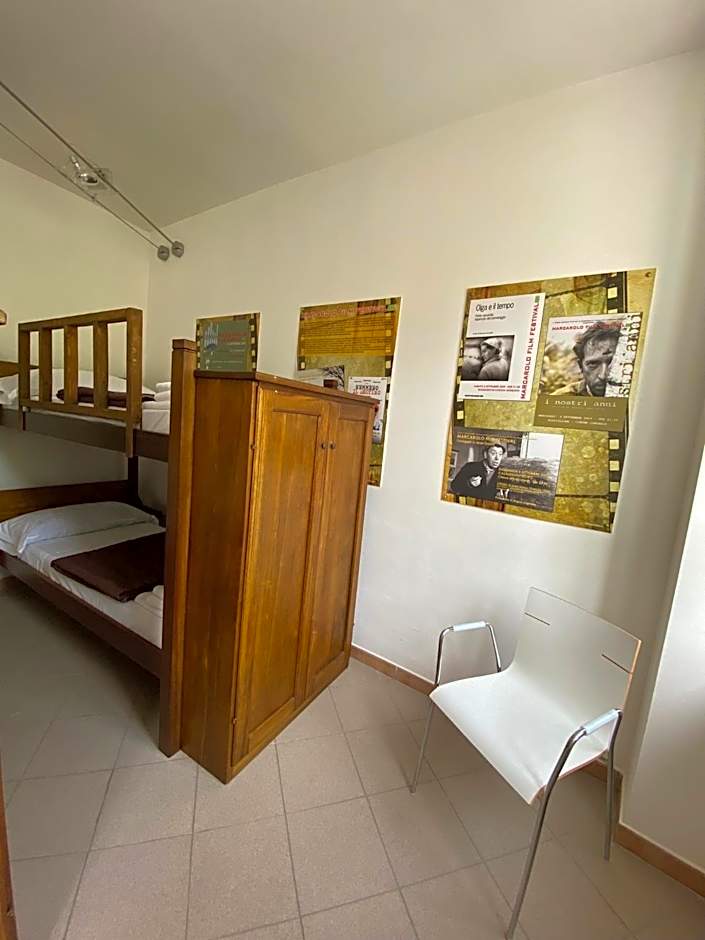 Photo 1 sur 4 de 1 Extra Bed