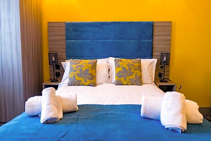 Stonecross Manor Hotel