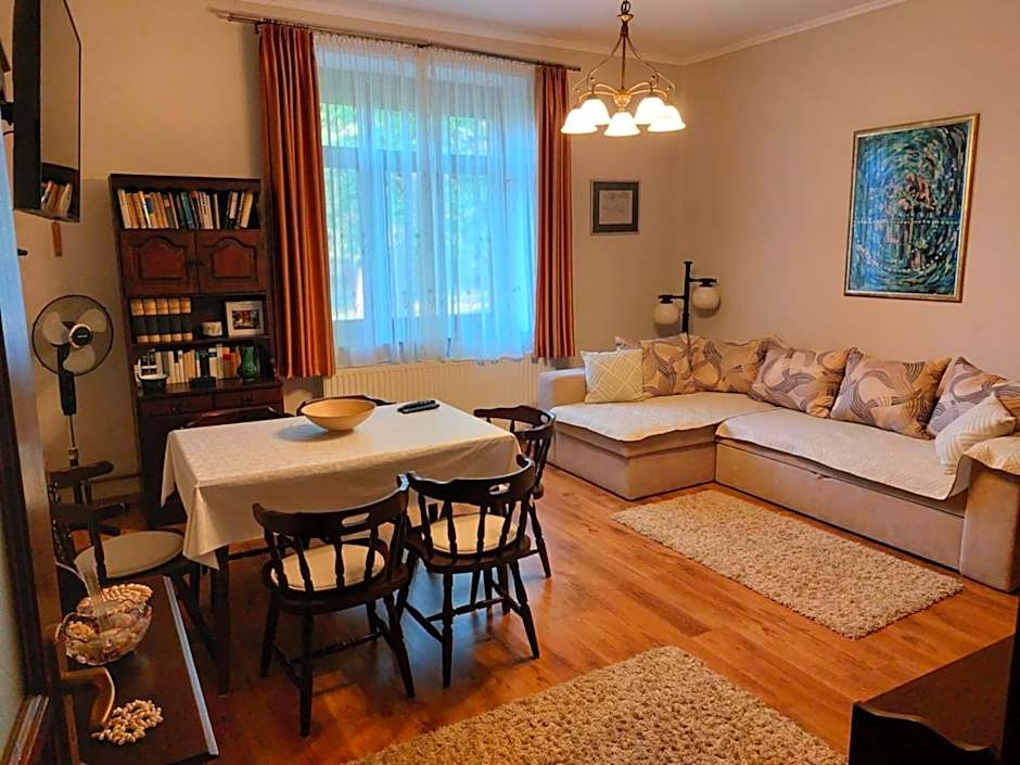Dobay Apartman Gyula