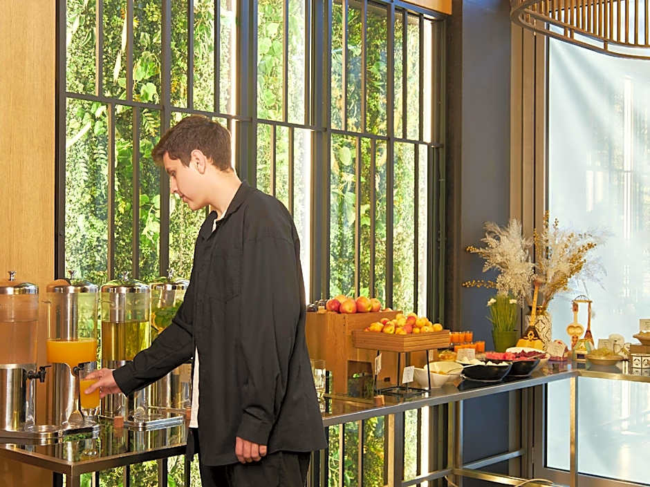 Novotel Living Almaty Jetisu