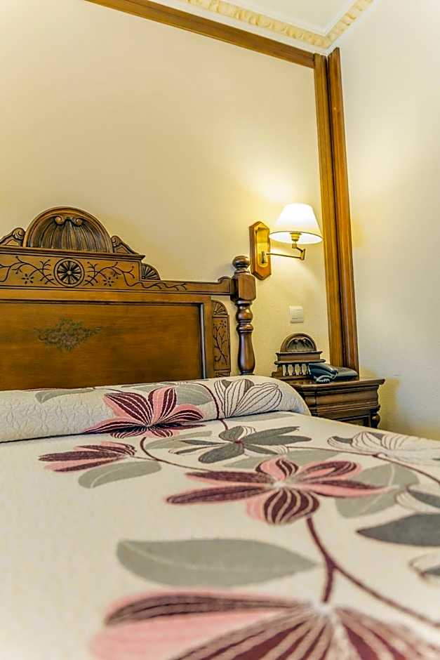 Hotel Santo Domingo de Silos