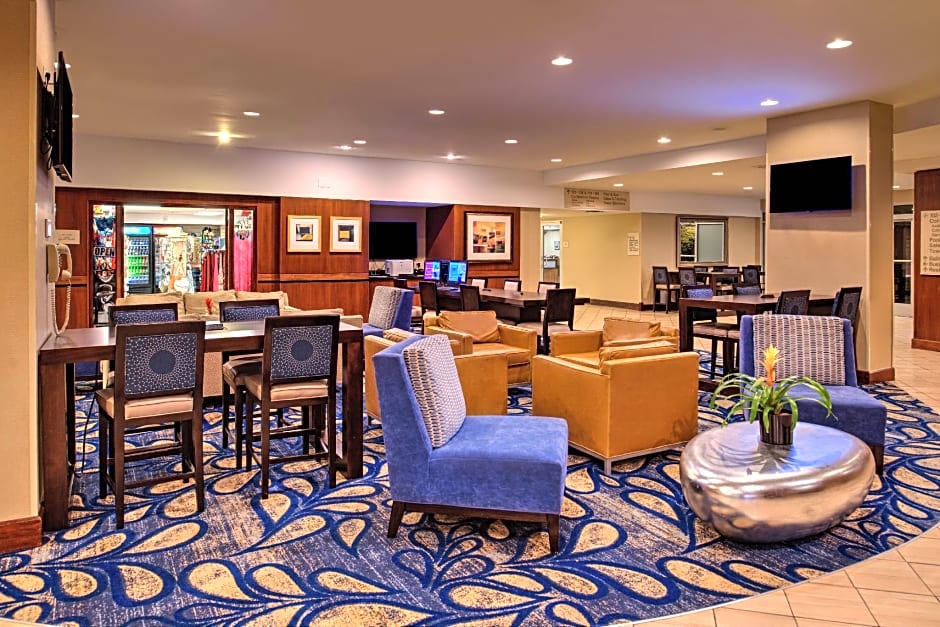 DoubleTree by Hilton Hotel Tampa Airport-Westshore