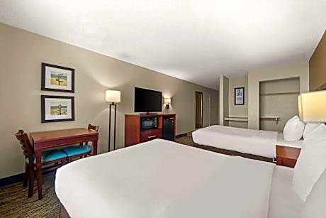Double Room with Two Double Beds - Accessible/Non-Smoking