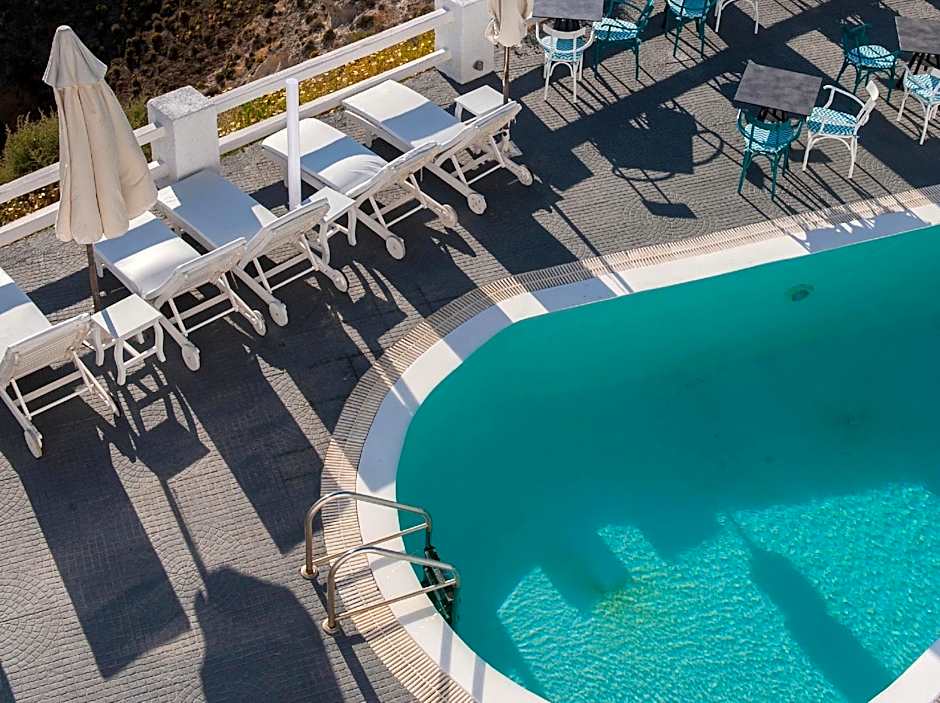 Artemis Suites Hotel