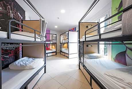 Bed in 12 Bed Mix Non-AC Dormitory Room with Ensuite Bathroom