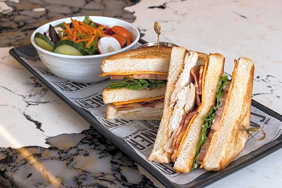 DoubleTree by Hilton Kingston