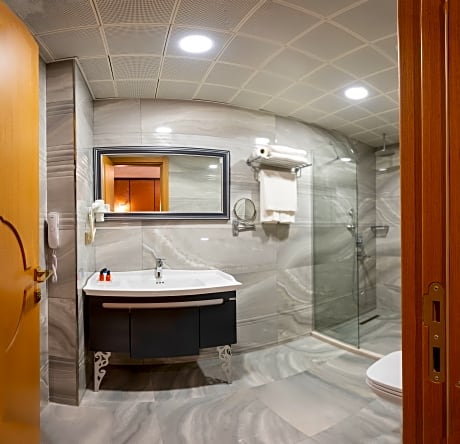 Luxury Double or Twin with Balcony