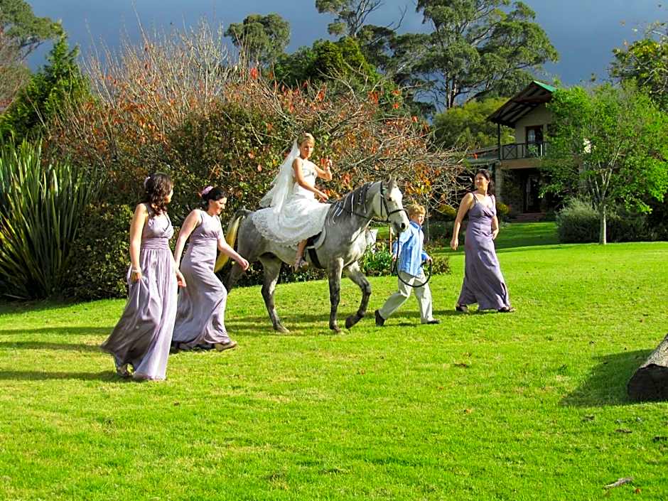 Halliwell Country Inn