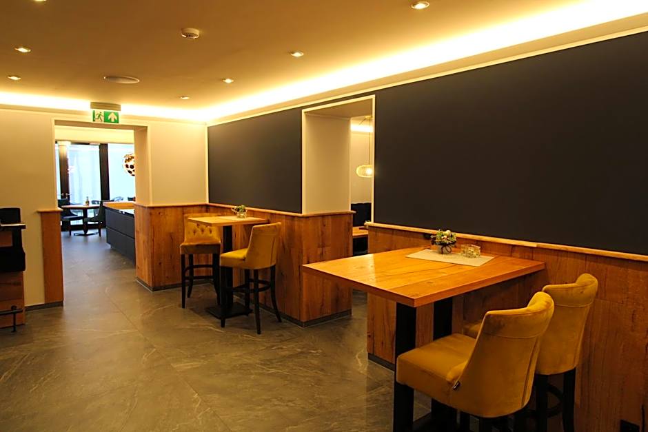 DER Hirsch Hotel