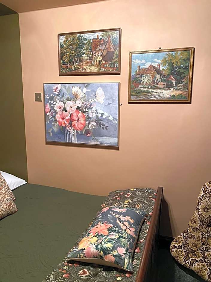 PAVILION ROOMS AT NO. 26