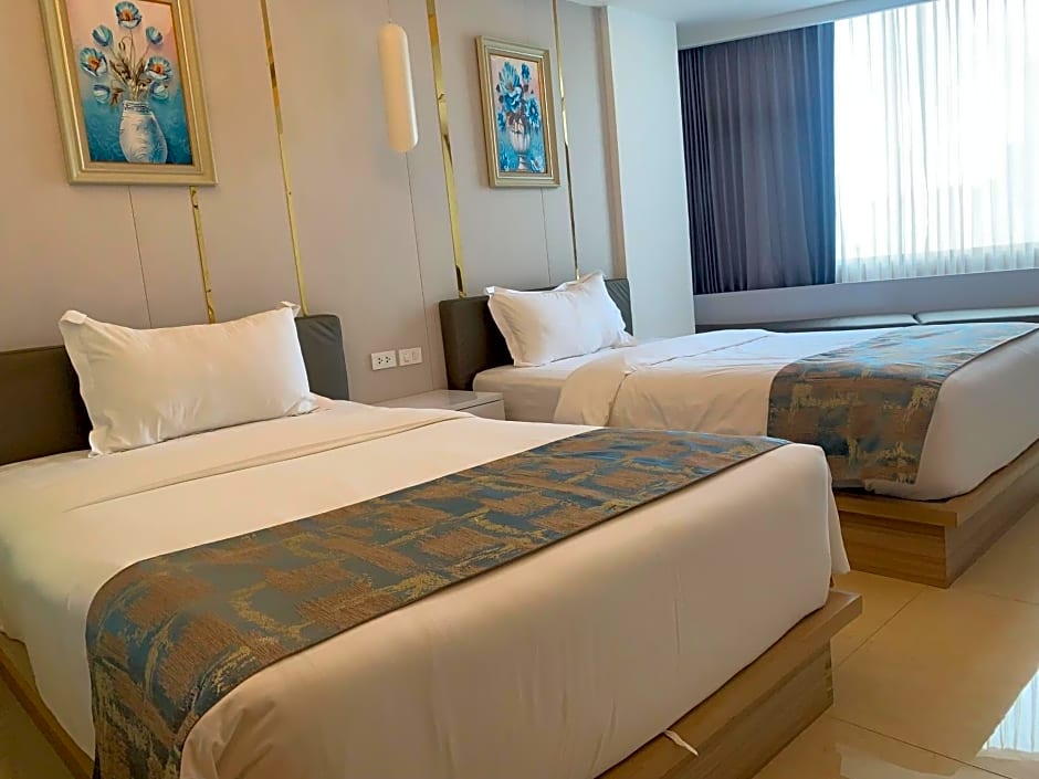 Jomtien Holiday Inn Pattaya จอมเทียน ฮอลิเดย์ อินน์