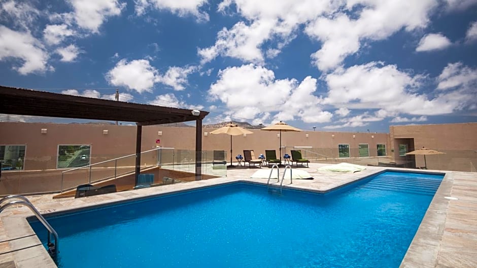 Holiday Inn Express Cabo San Lucas By IHG