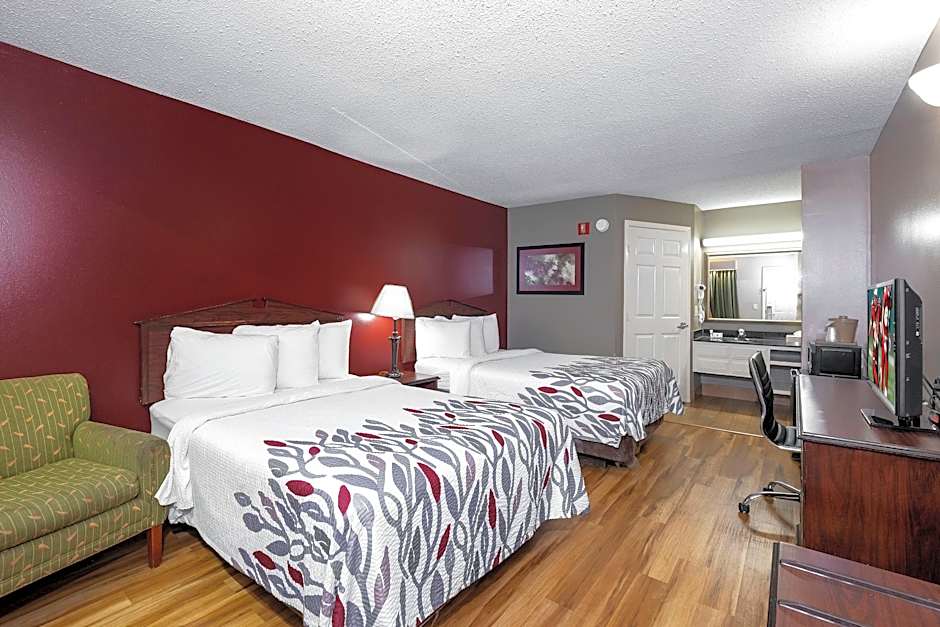 Red Roof Inn & Suites Wilson