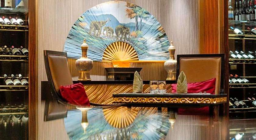 Dusit Thani Abu Dhabi Hotel