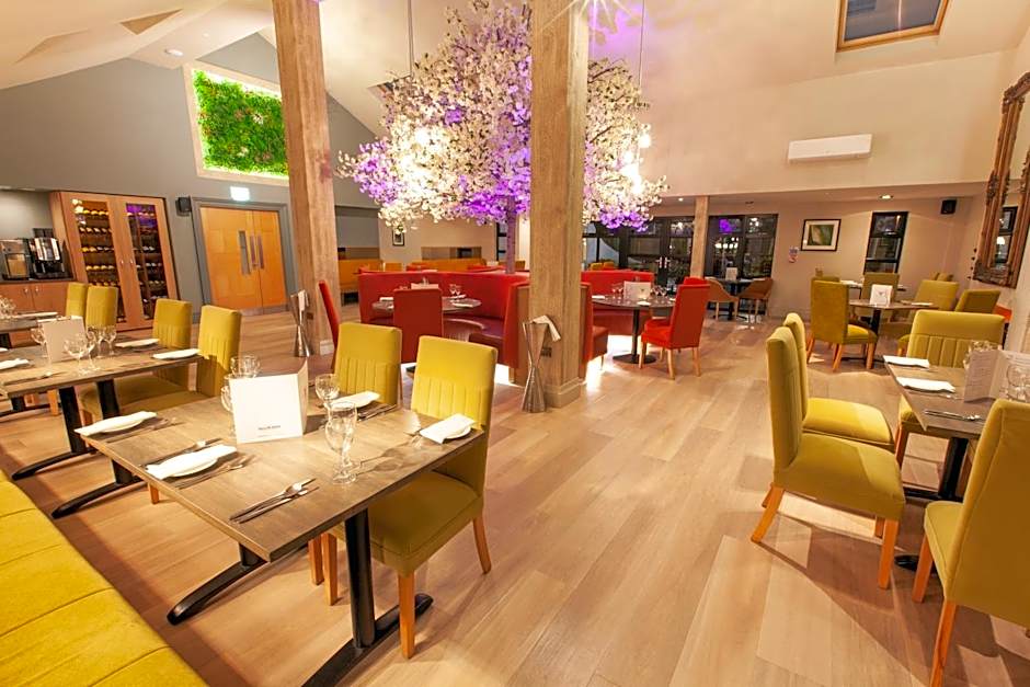 Best Western Plus White Horse Hotel