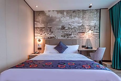 Superior Room One Beded