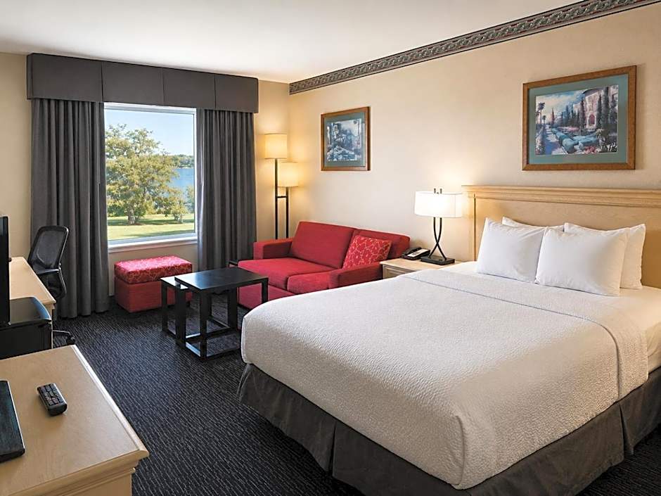 Ramada by Wyndham Trenton