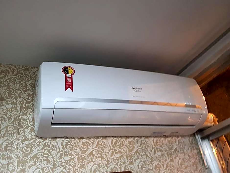 The best Copacabana Luxury Design 3 Bedroom room 3 bathroom 85 inch cinema tv top location