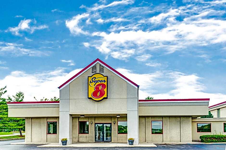 Super 8 by Wyndham Indianapolis South