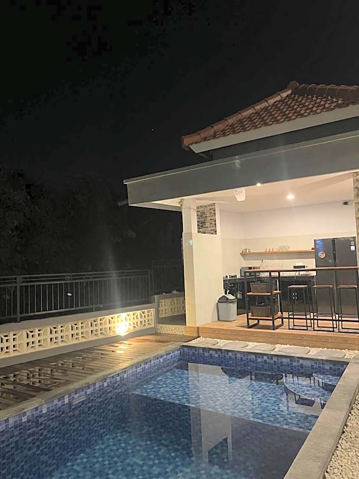 Lastari House