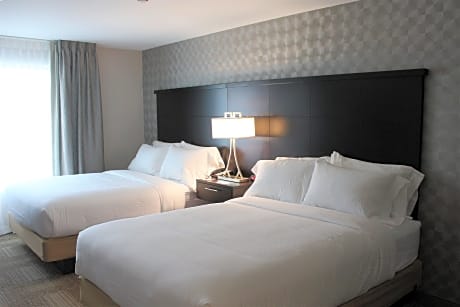 Suite Two Queen Beds