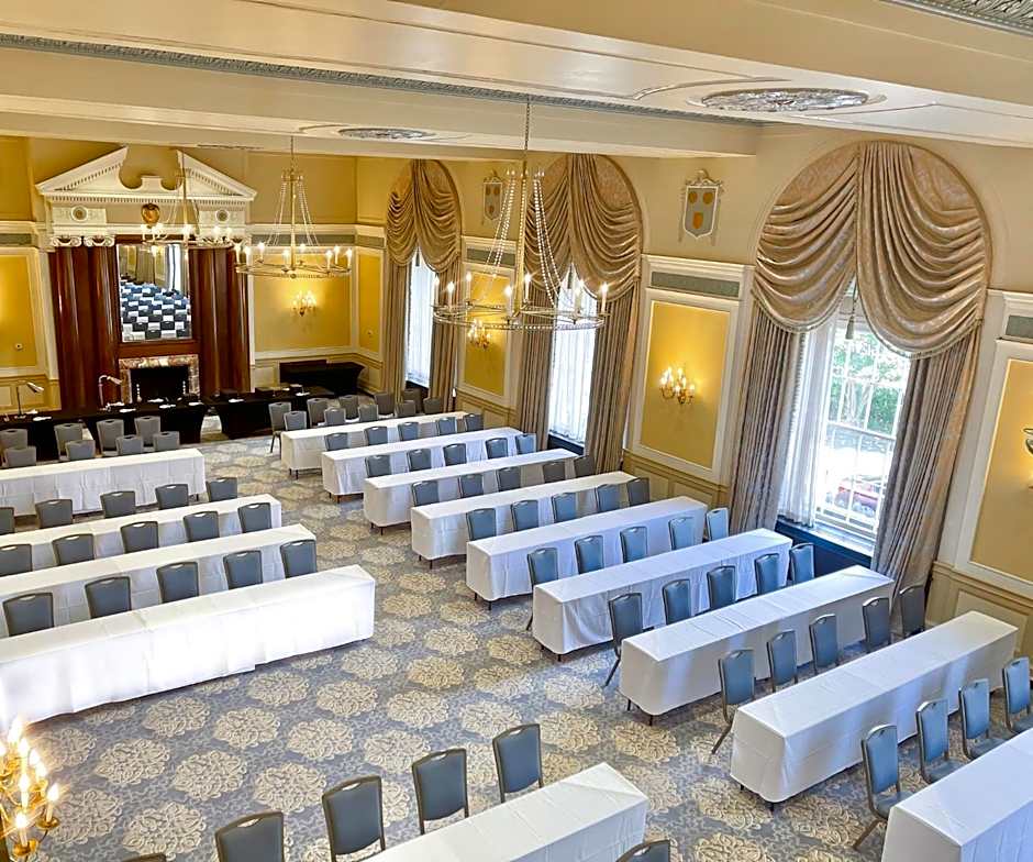 Francis Marion Hotel