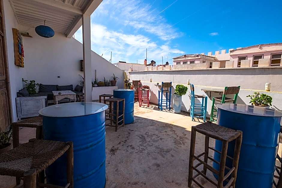 Riad Inna & Watersports Center