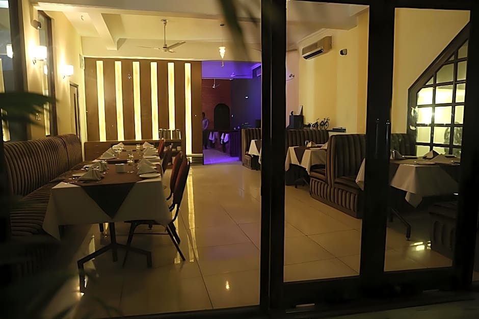 Hotel Kamla Palace