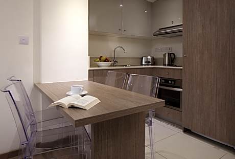 One-Bedroom Suite Pool View with Balcony