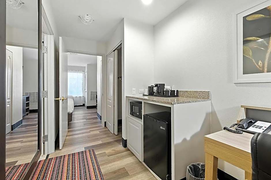 Country Inn & Suites by Radisson, Merrillville, IN