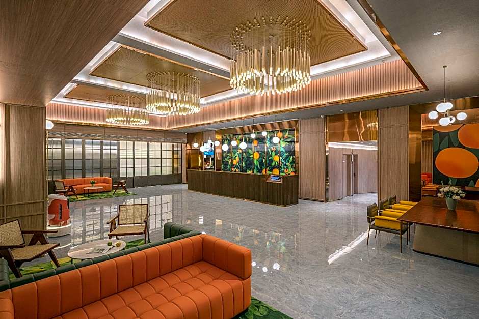 Orange Hotel Changde Railway Station Happy Town