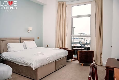 Deluxe Double or Twin Room