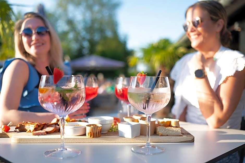 Bar-Bistro-Hotel DOK