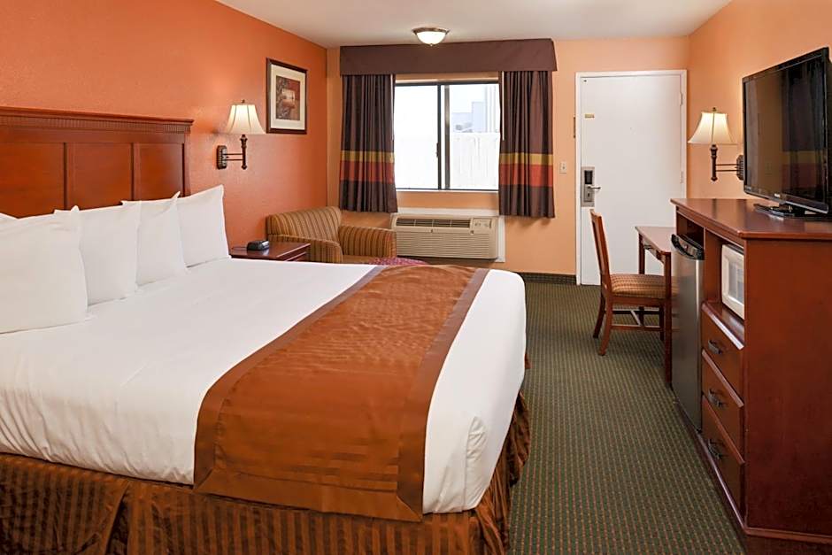Americas Best Value Inn & Suites Bakersfield E