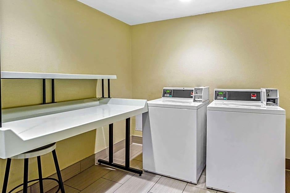 La Quinta by Wyndham Salisbury