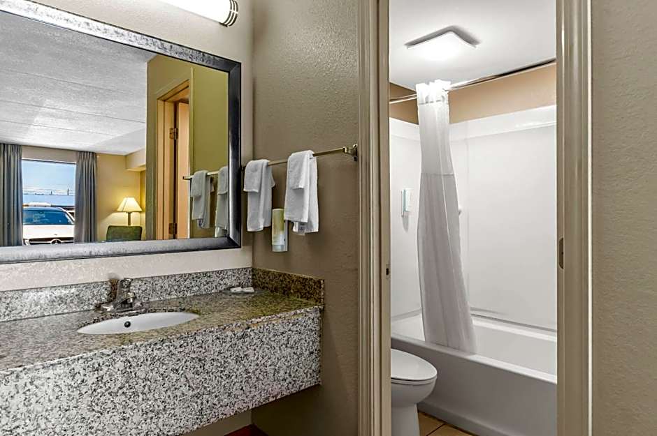 Econo Lodge Panama City St. Andrews
