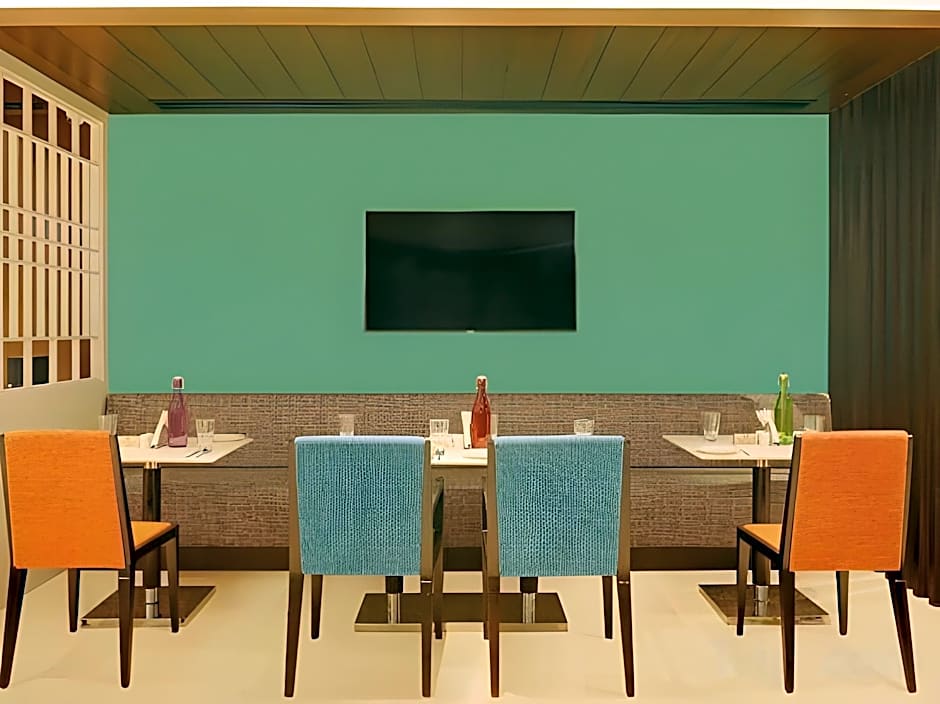 Lemon Tree Hotel Jhansi