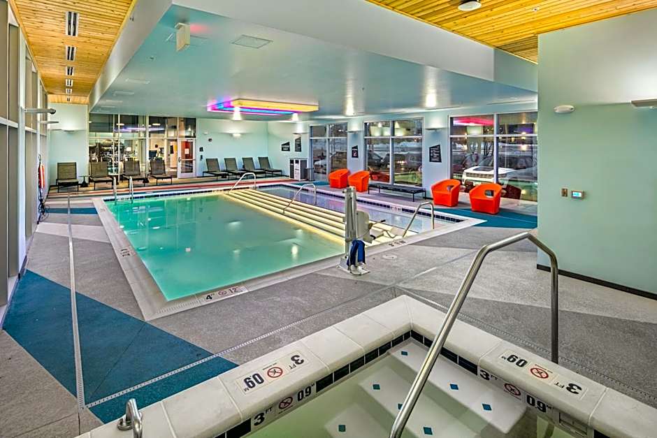 Aloft by Marriott Anchorage