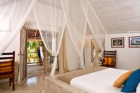 Bungalow with Garden View